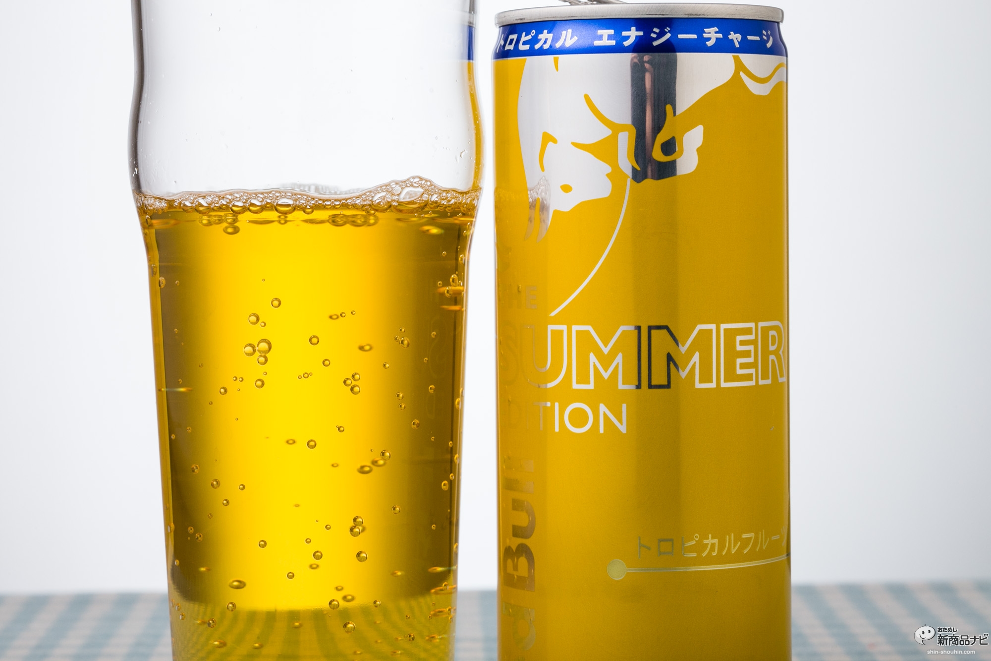 おためし新商品ナビ » Blog Archive » レッドブルに『サマーエディション』が登場！ すっきりビタミン飲料的な飲みやすさで夏の翼を生やせ！