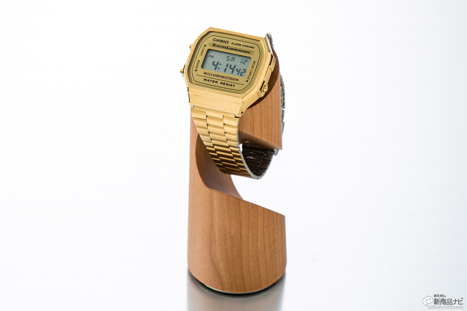 木製腕時計スタンド『WATCH LEAF（ウォッチリーフ）』大切なモノの居場所を考えた、男の時計の止まり木 | おためし新商品ナビ