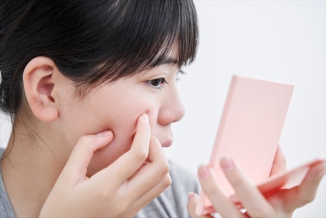 おためし新商品ナビ » Blog Archive » 日本初認可！過剰な皮脂分泌を抑制する美容液『ライース クリアセラムNo.6 』根本的な皮脂ケアでどう変わるか体験検証！