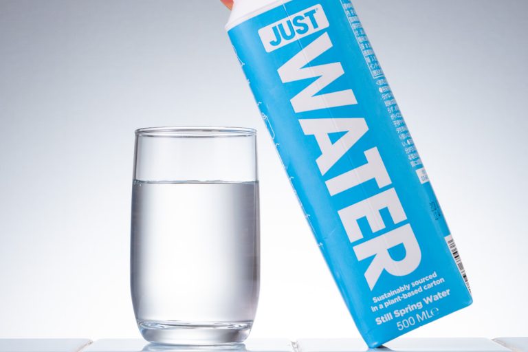 環境を考え水を選ぶ時代！ ウィル・スミスの息子監修ミネラルウォーター『JUST WATER』が画期的な理由 | おためし新商品ナビ